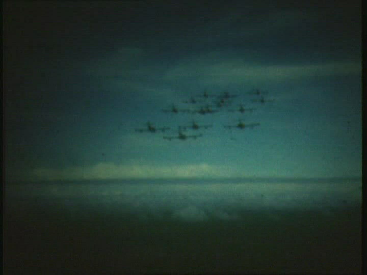 102071991 / Warplane / Vietnam / 1970-1979