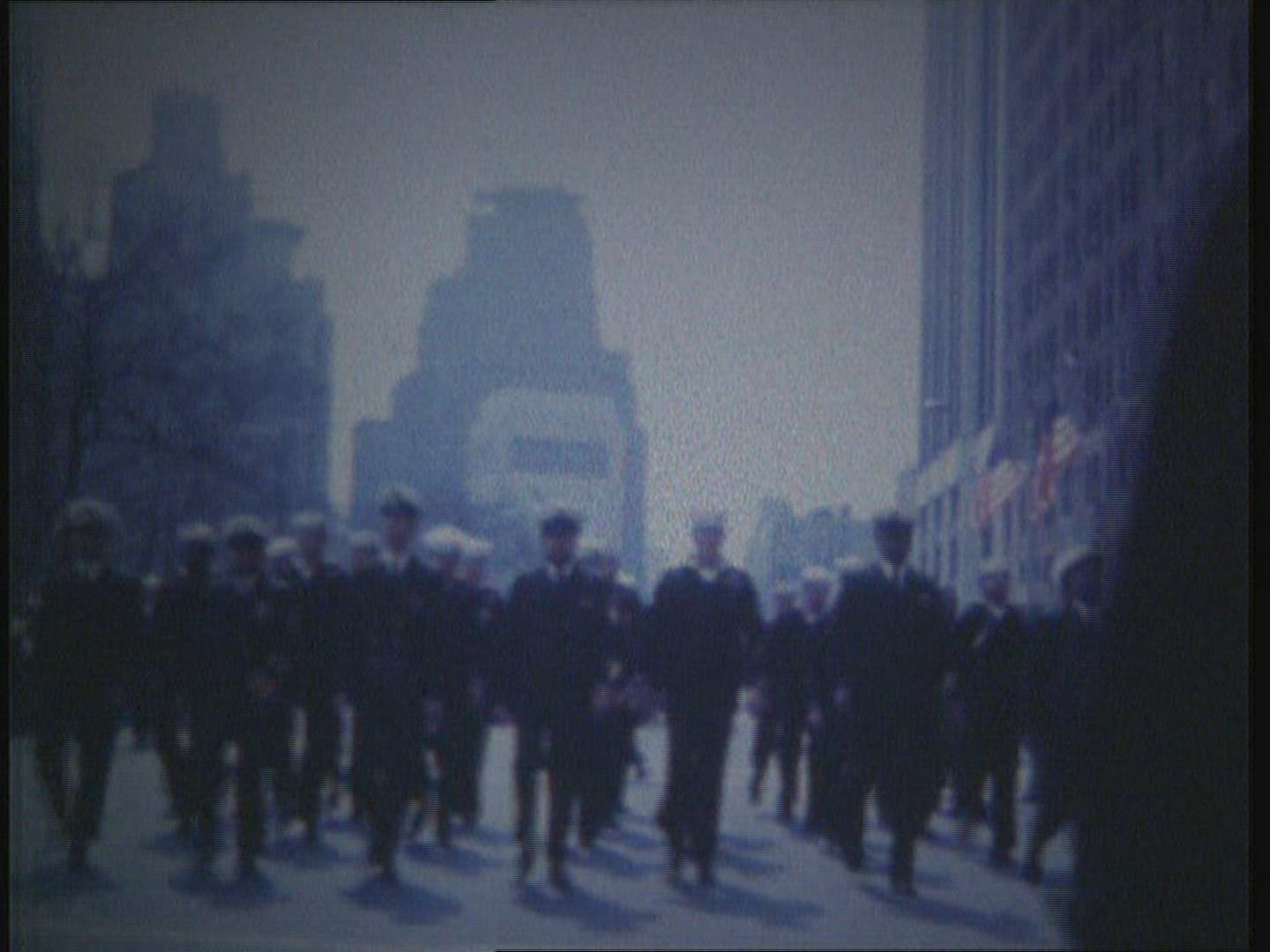 734827140 / Parade / New York City / USA / 1973