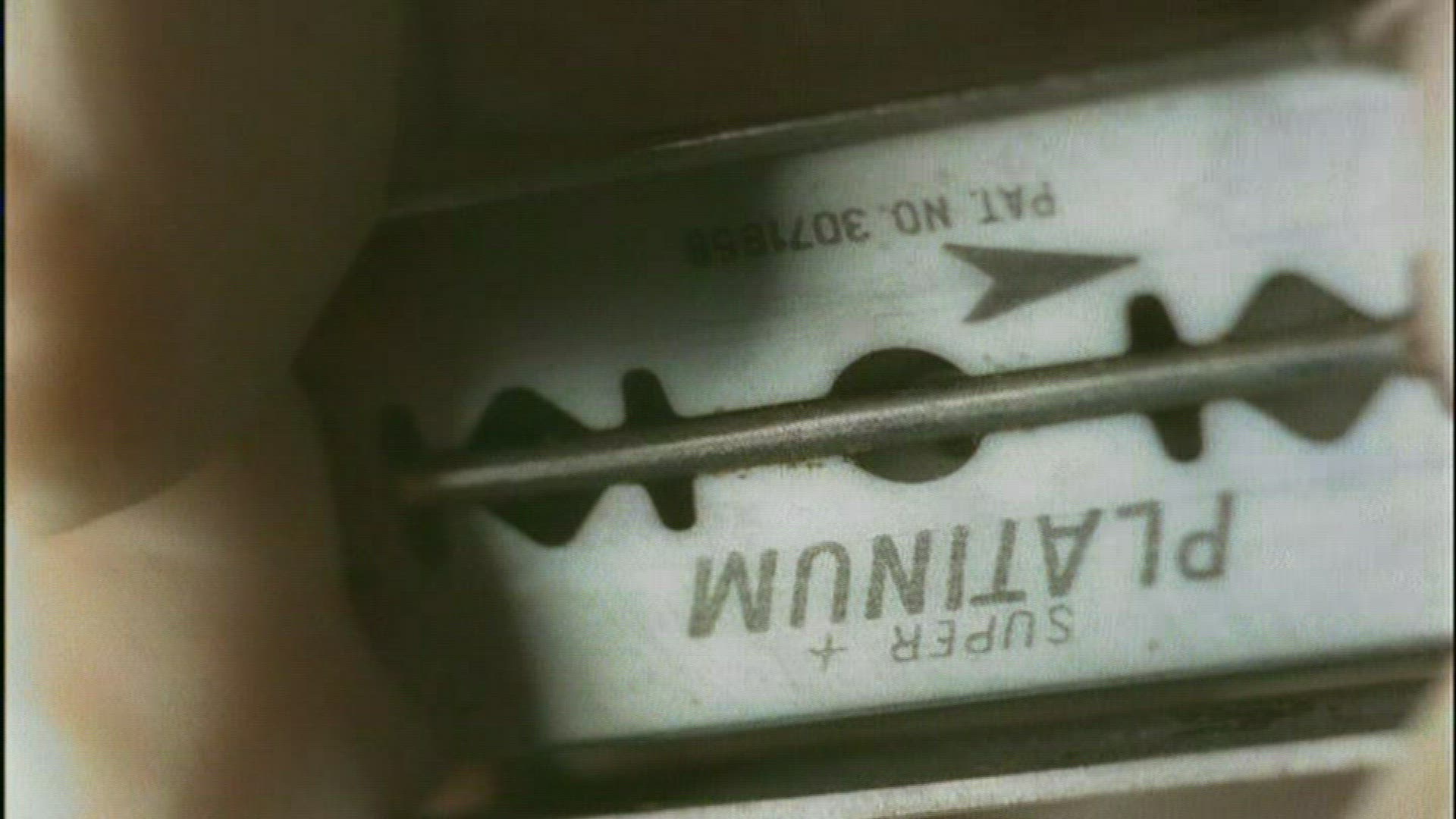 243085144 / Razor Blade / Shaver