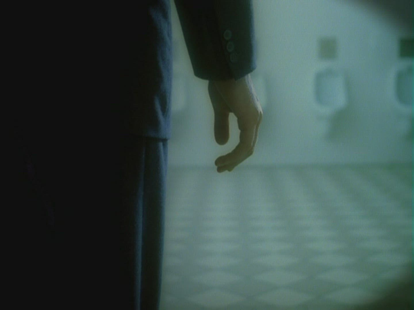 817827834 / Hand / Briefcase / Toilet