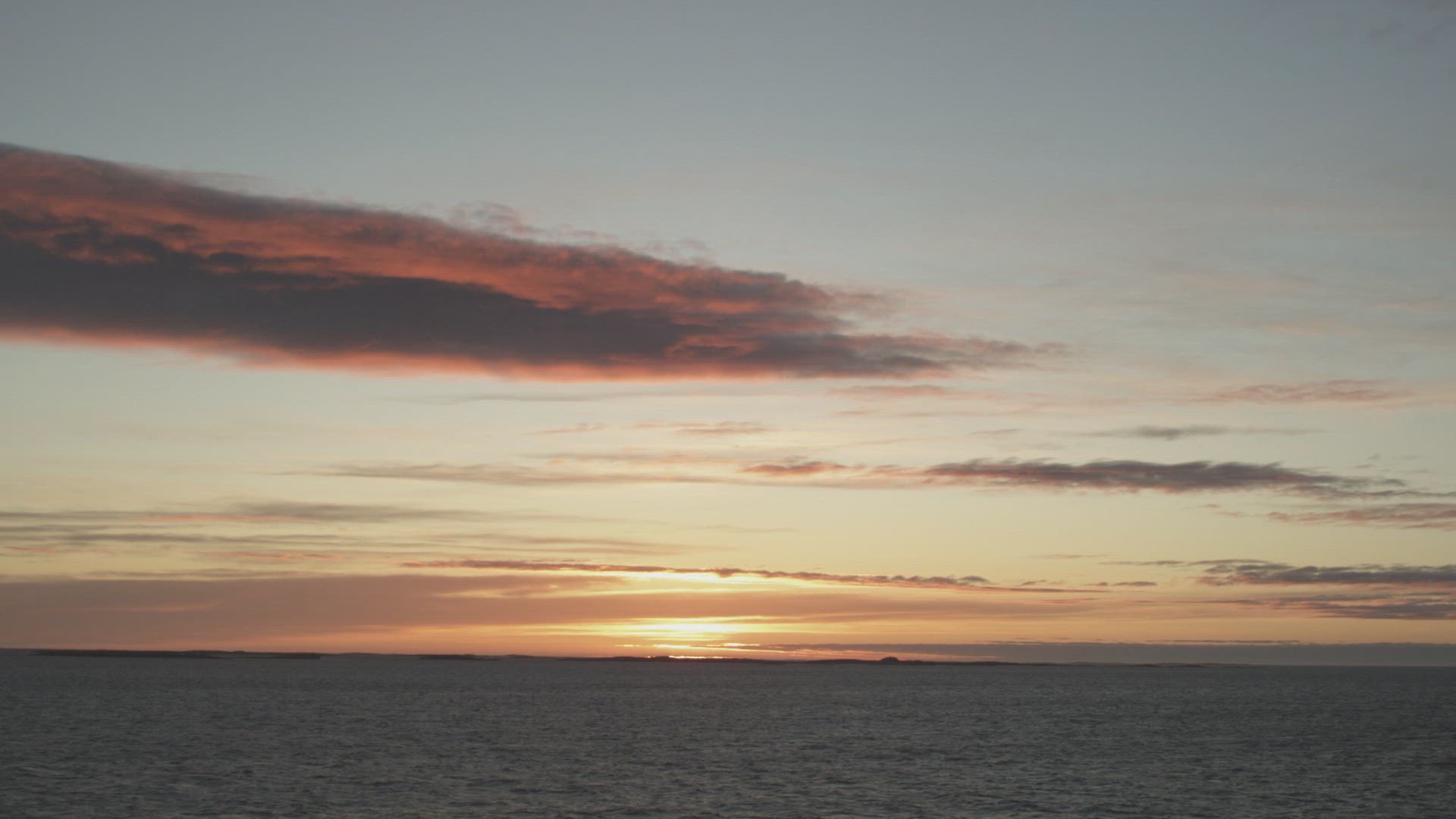 770036939 / Horizon Over Water / Tranquillity / Norway