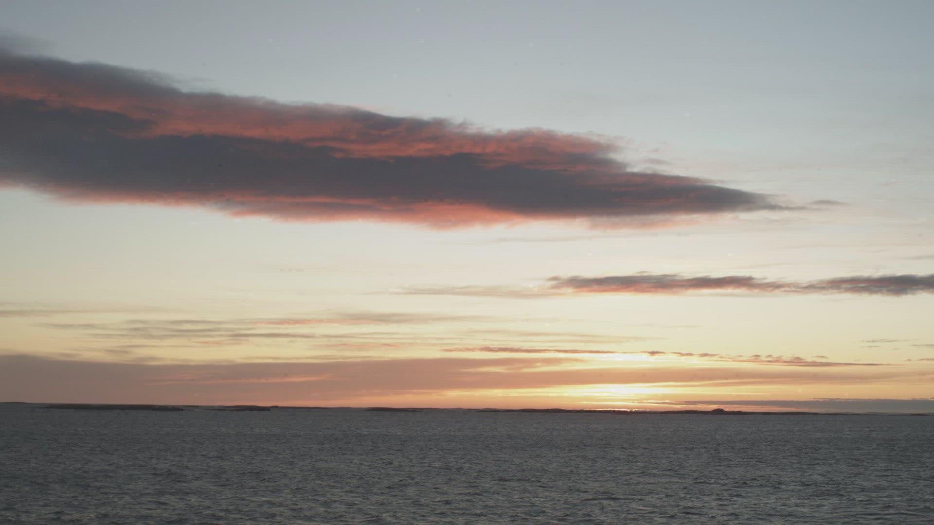 828504559 / Horizon Over Water / Tranquillity / Norway