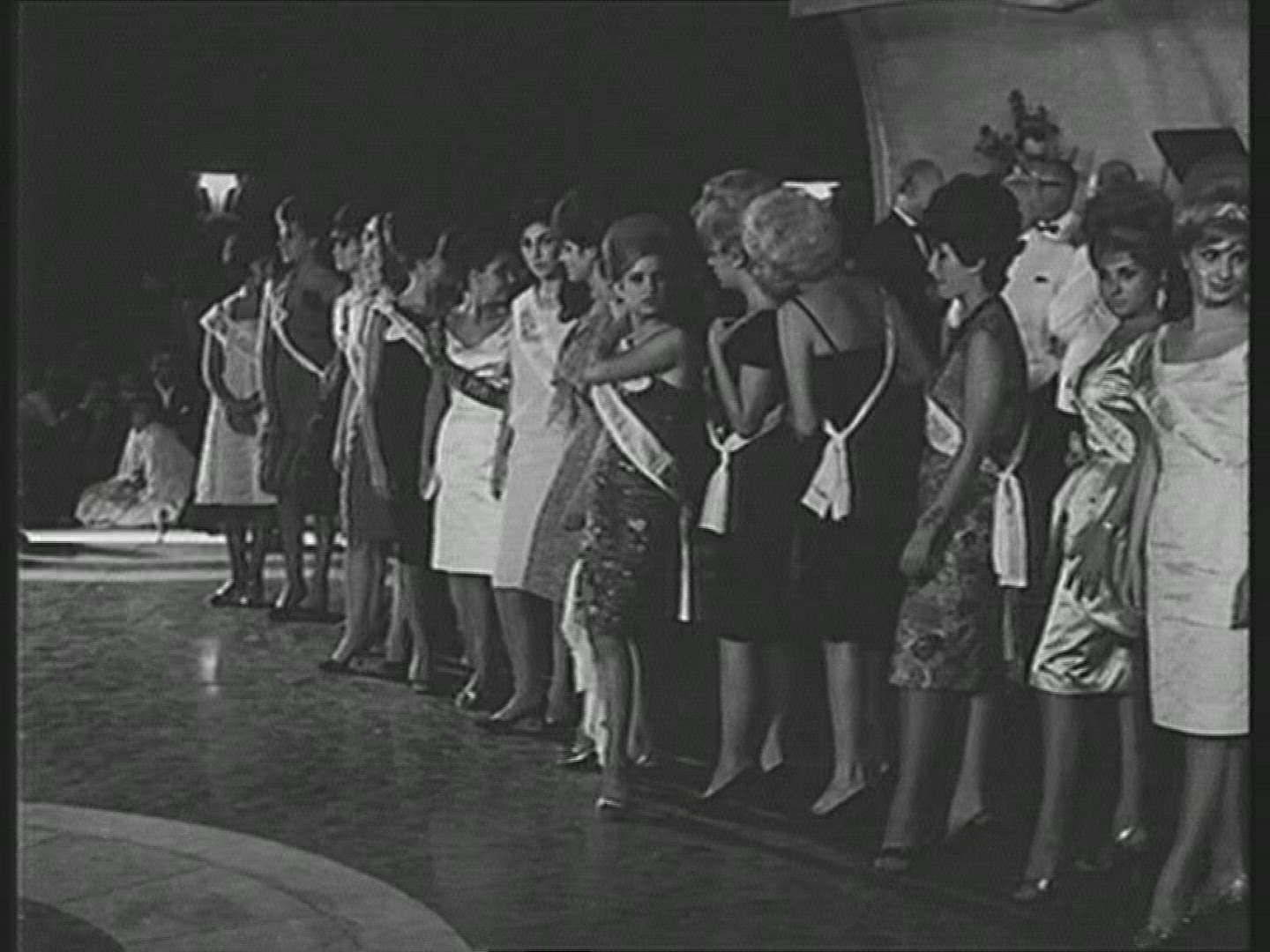 837523721 / Woman / Beauty Contest / 1962
