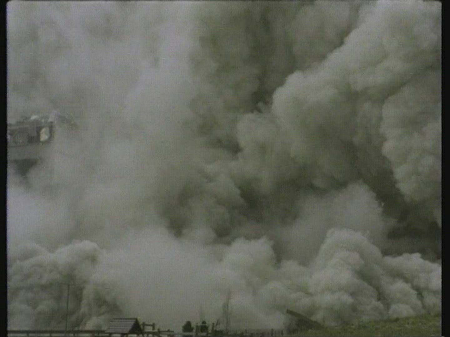 729976508 / Building Implosion / High-rise / England / 1990-1999