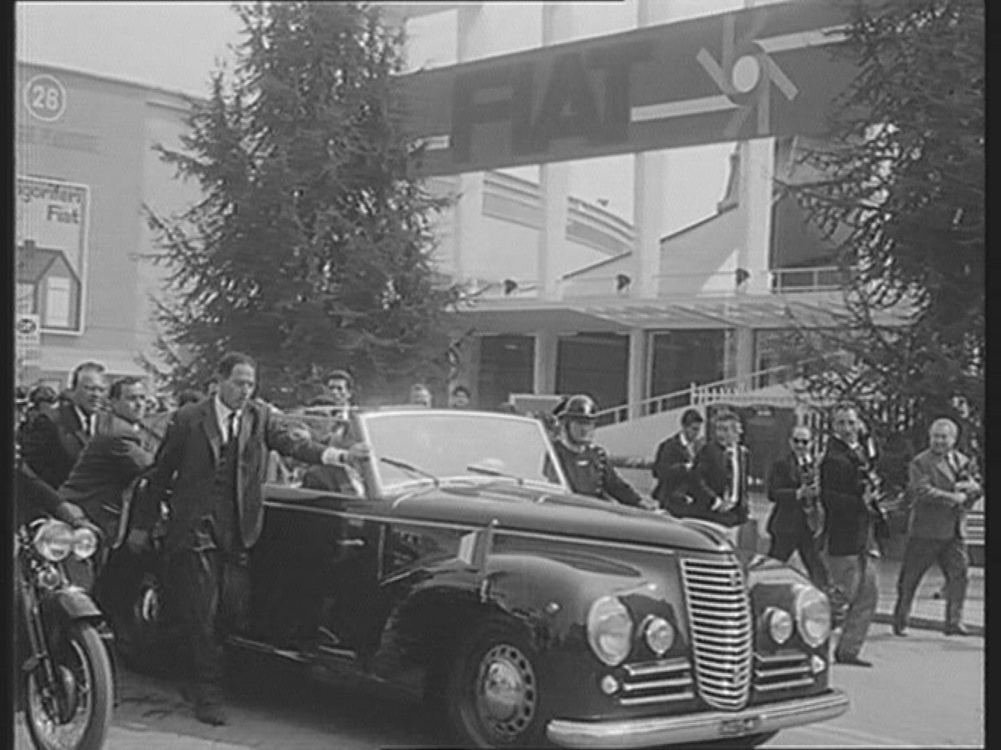 282459624 / Politician / Italy / 1964