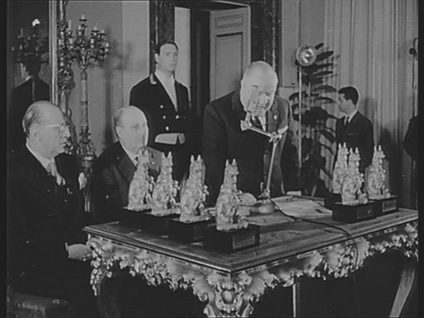 823121737 / Silvana Pampanini / Award Ceremony / Italy / 1960