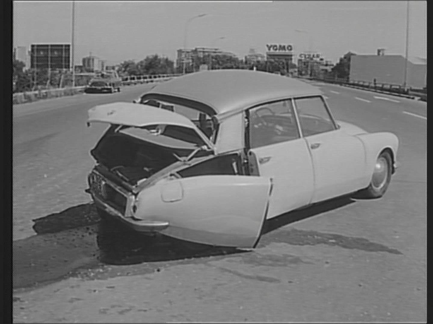 960866047 / Traffic / Italy / 1972