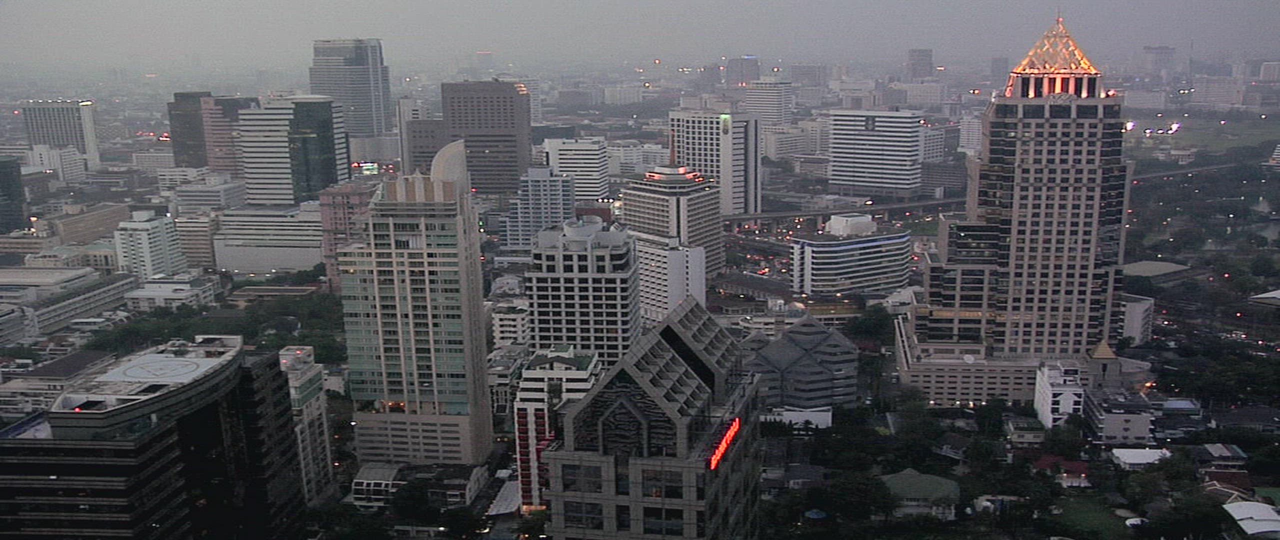 291592702 / High-rise / Central Business District / Bangkok / Thailand