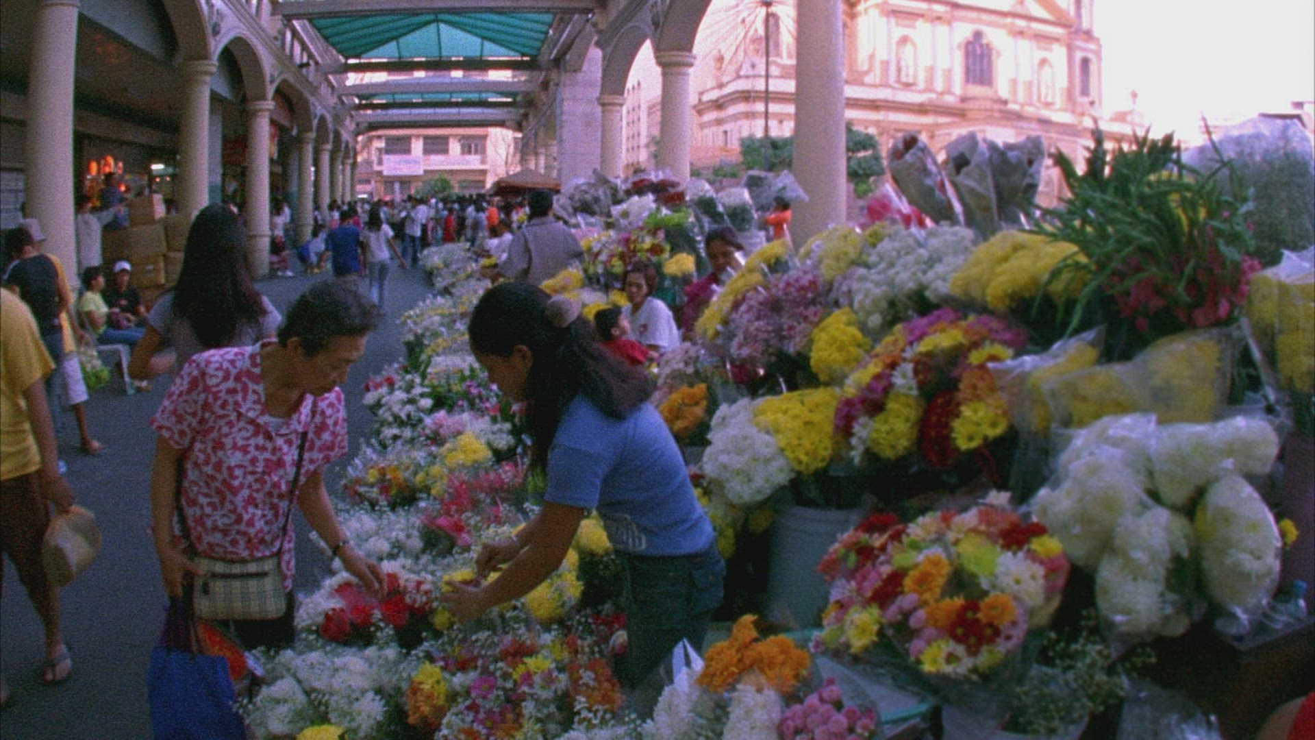 558096066 / Street Market / Manila / Philippines