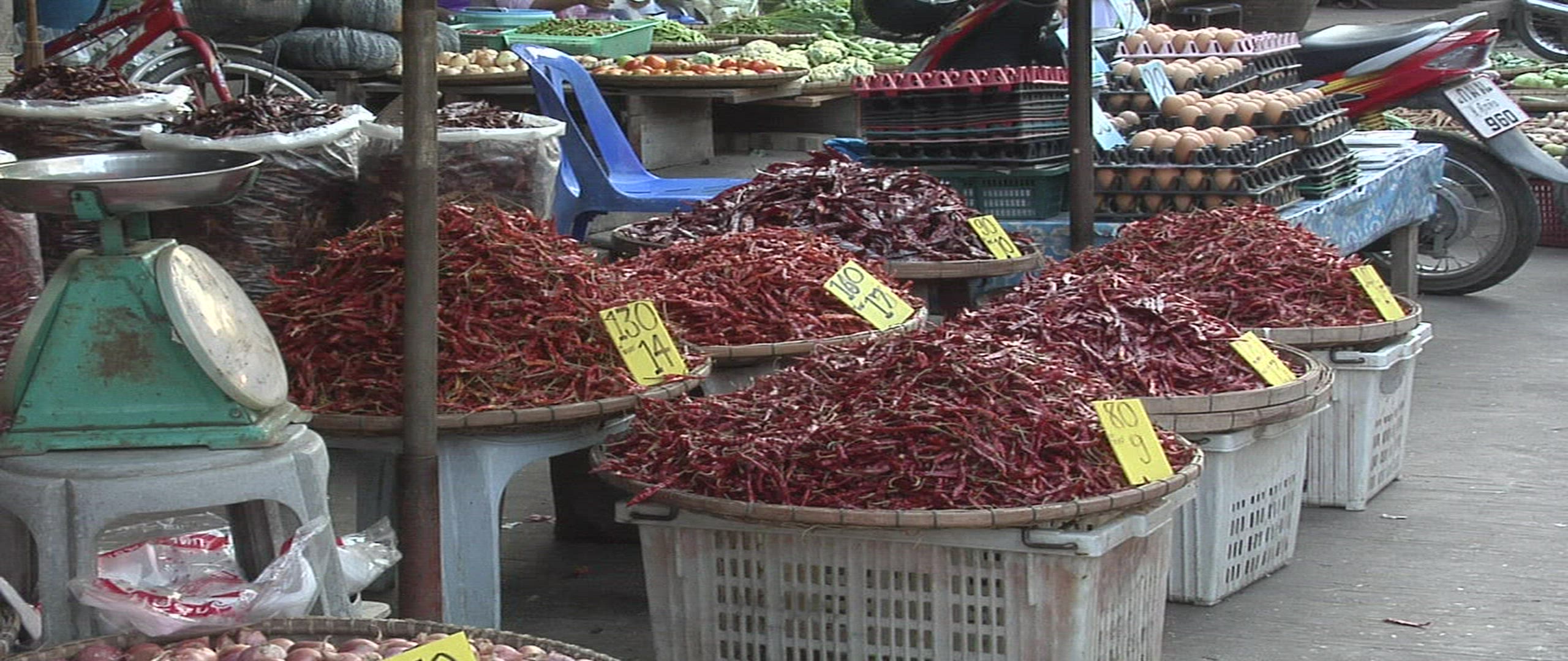 528392631 / Market Stand / Market / Thailand
