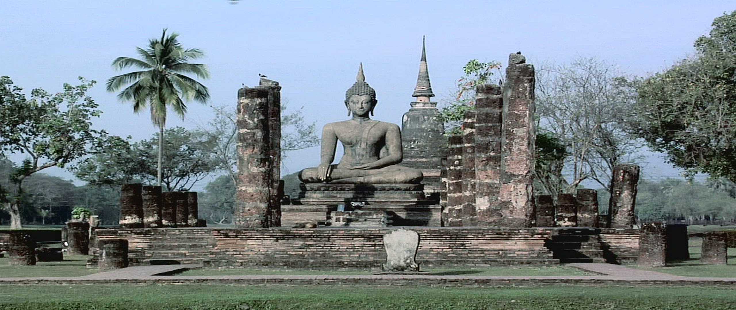 468998785 / Wat Mahathat / Sukhothai Historical Park / Thailand