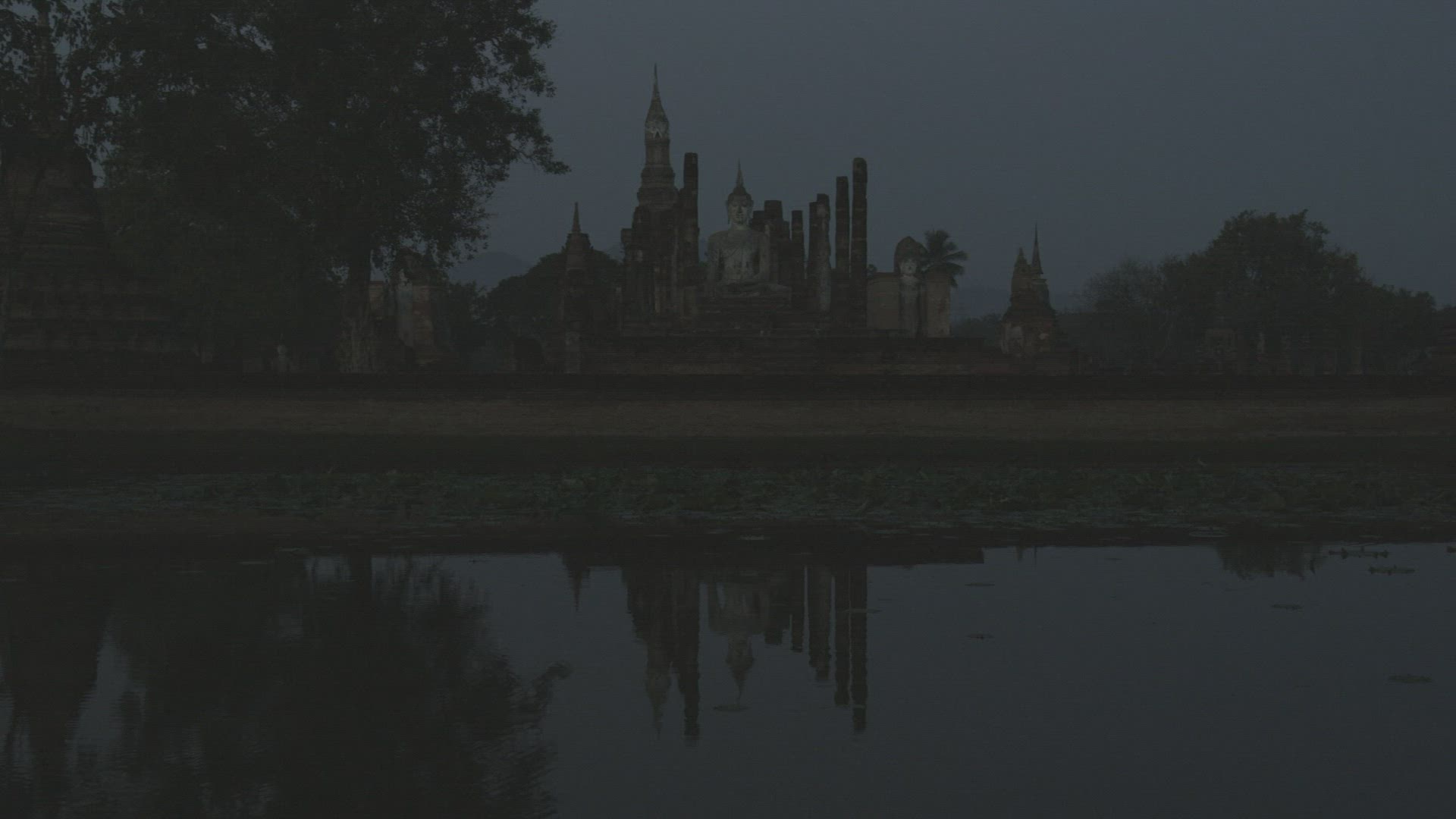 460948931 / Wat Mahathat / New Sukhothai / Thailand