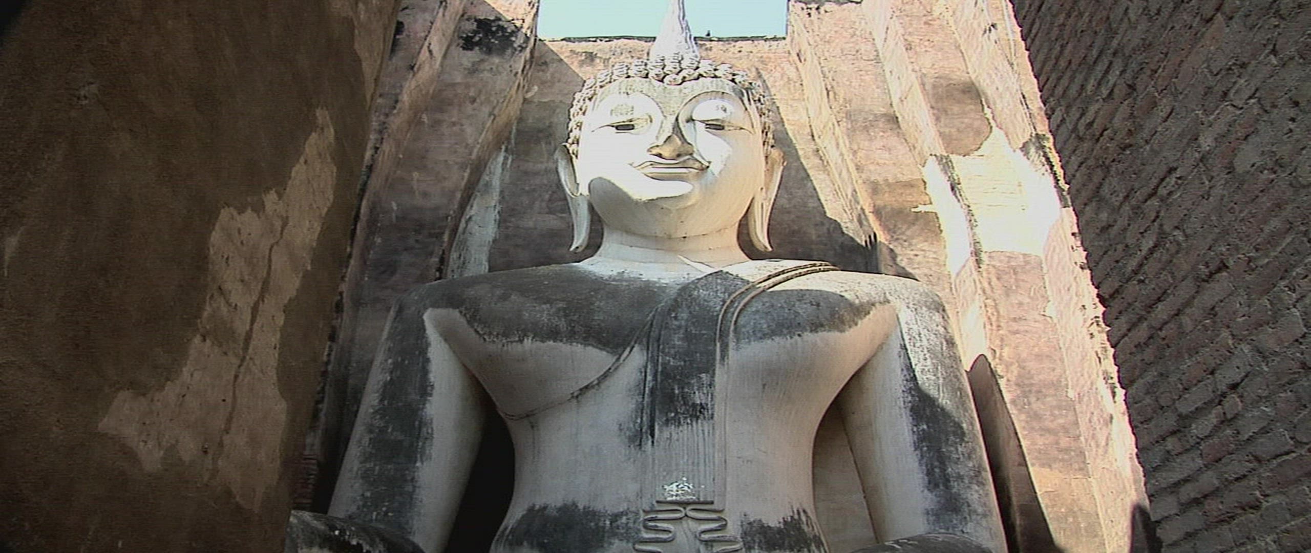 931632804 / Wat Si Chum / Sukhothai Historical Park / Thailand