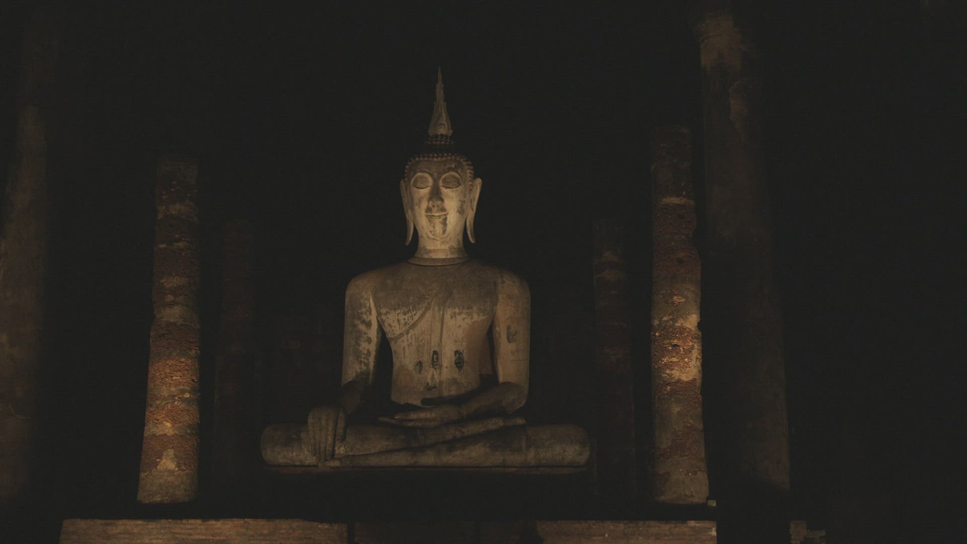 321339246 / Statue / Wat Sa Si / New Sukhothai / Thailand