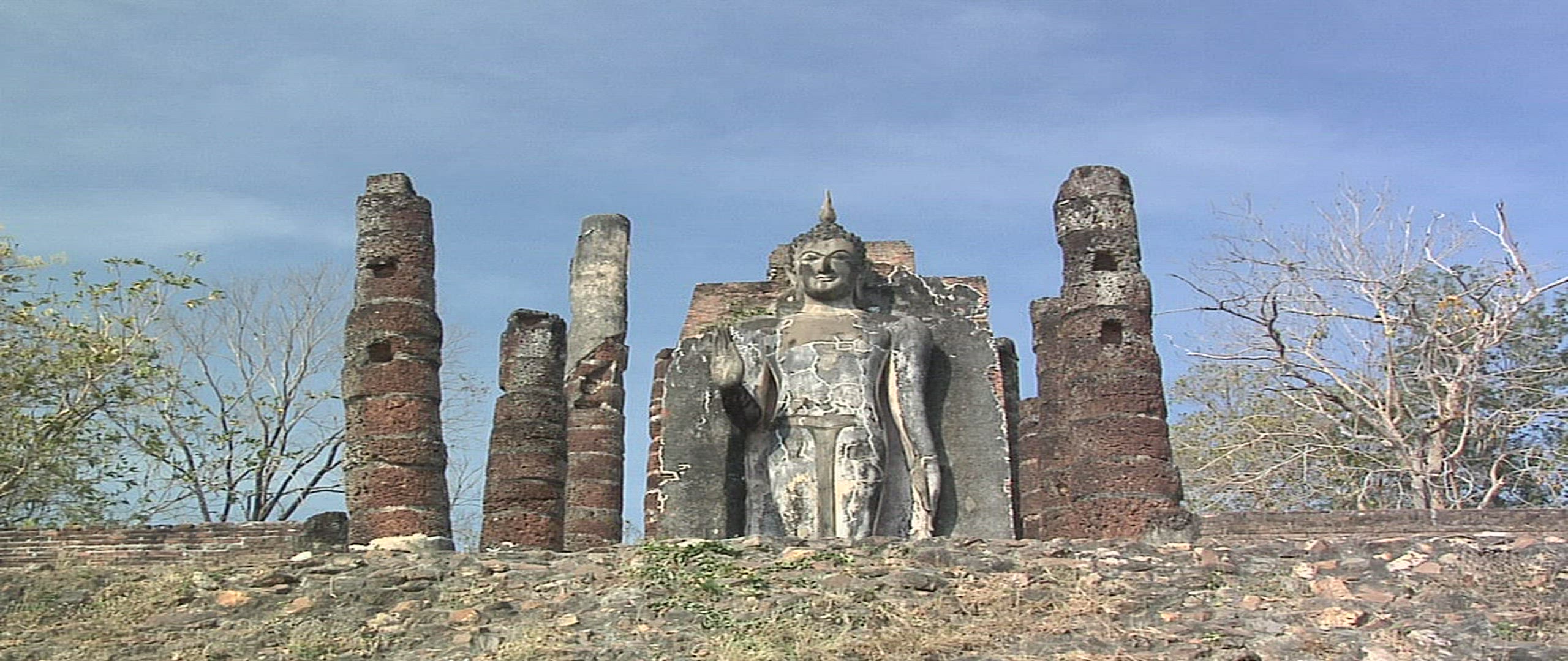 240153930 / Wat Saphan Hin / Sukhothai Historical Park / Thailand