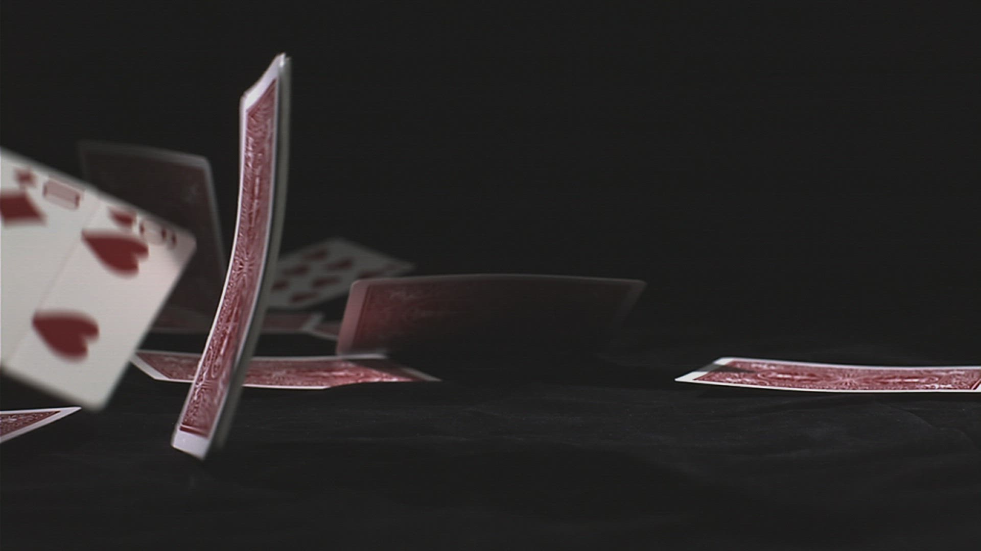 908257240 / Playing Card / Card Game / Falling