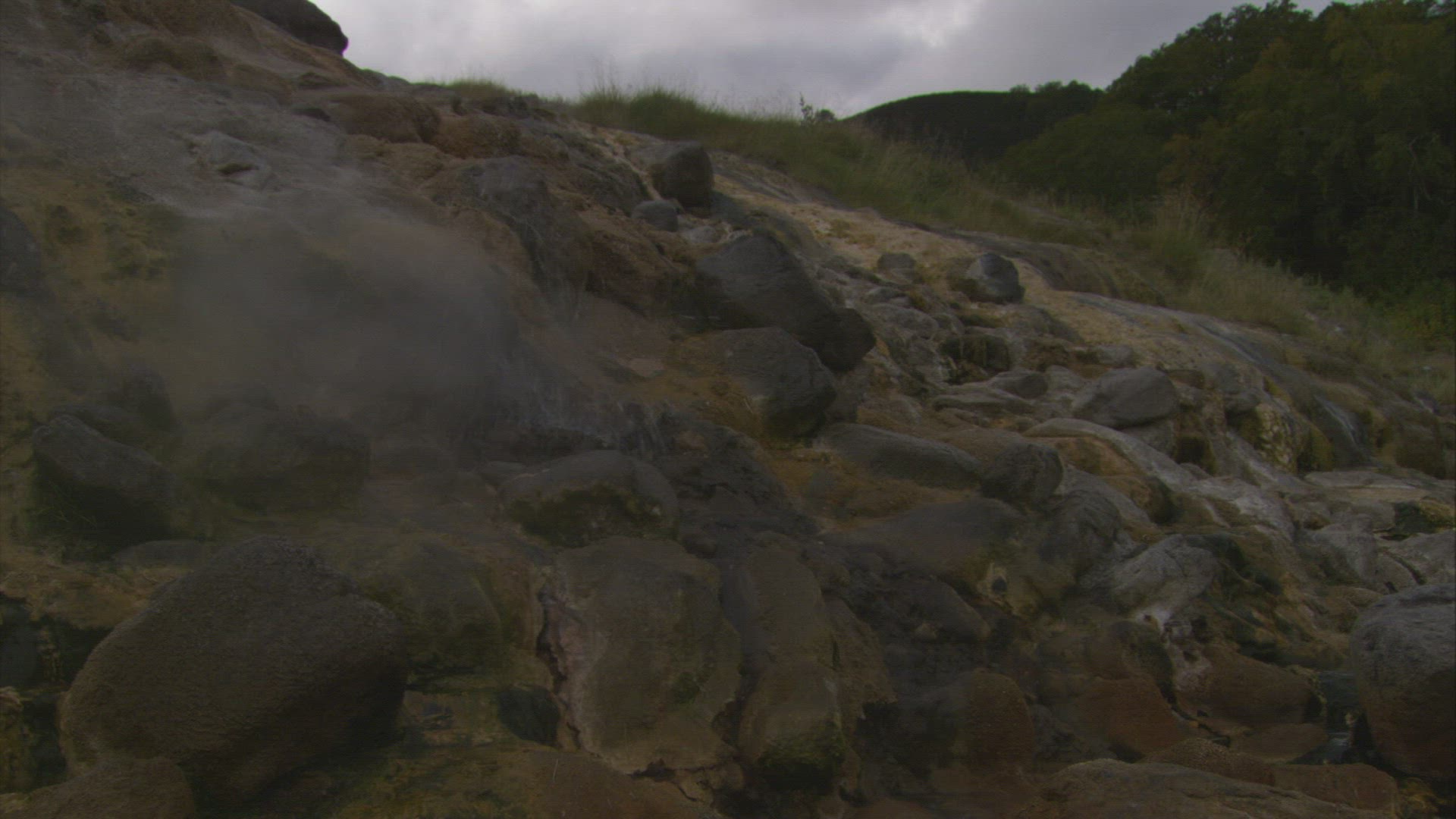 659983356 / Geyser / Kamtchatka / Russia