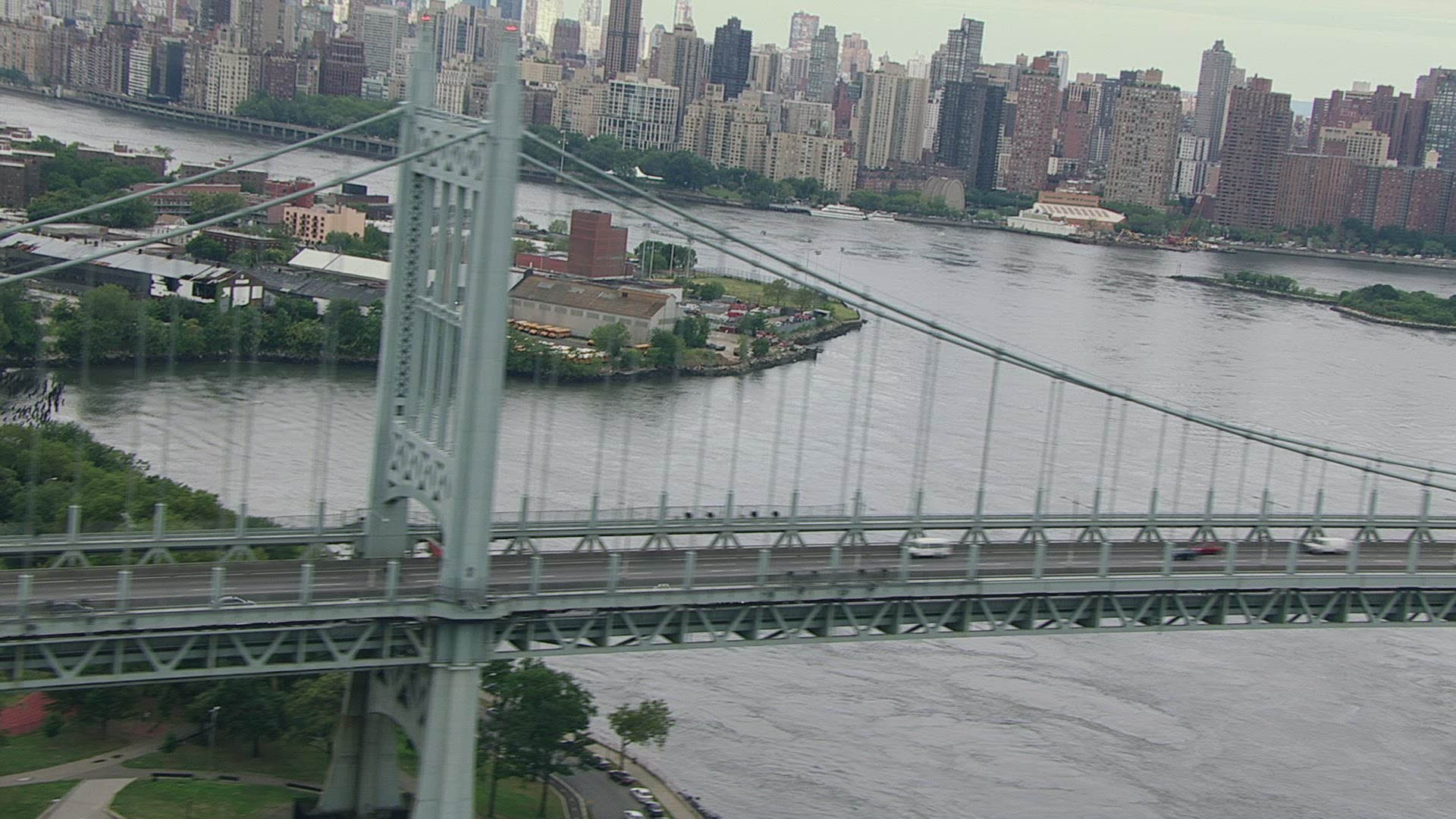 287927969 / Yellow Cab / Bridge / Traffic / New York City / Aerial