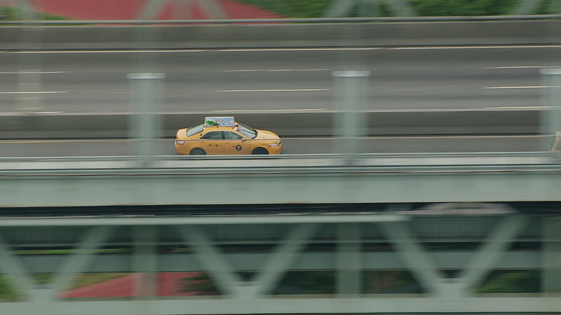 787738144 / Yellow Cab / Bridge / Traffic / New York City / Aerial