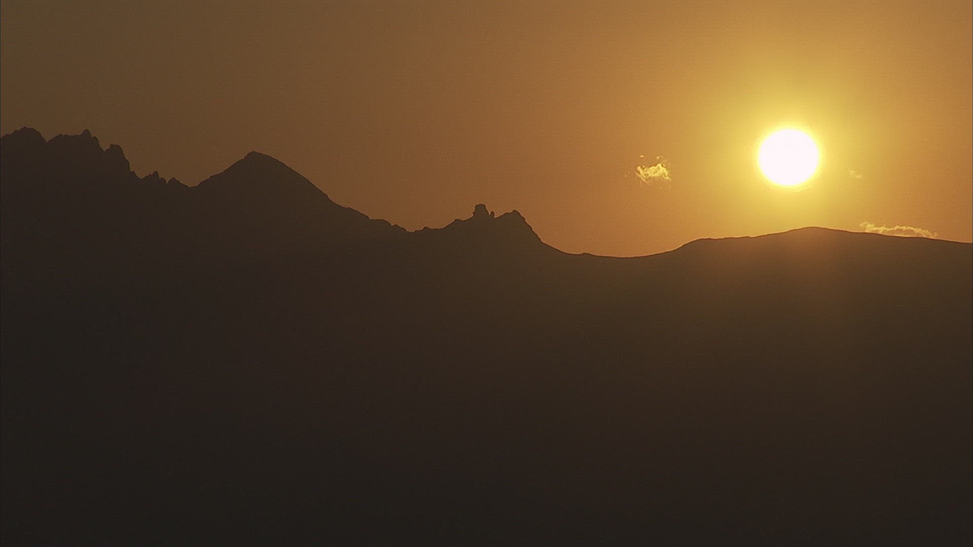 487899372 / Sunset / Caucasus