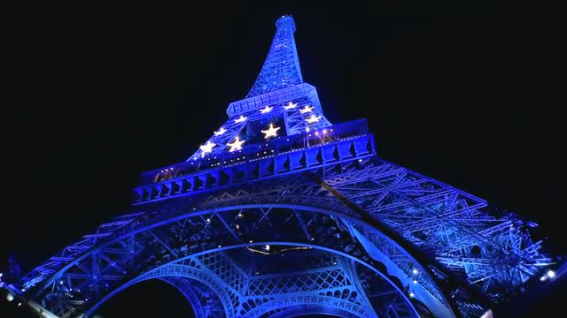 PARIS 2