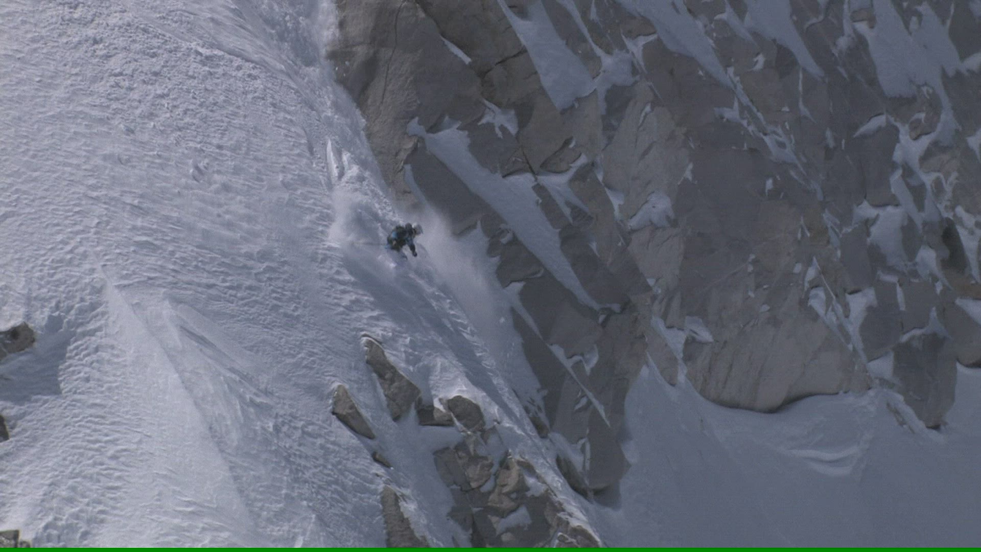 812451534 / Professional / Jumping / Extreme Skiing