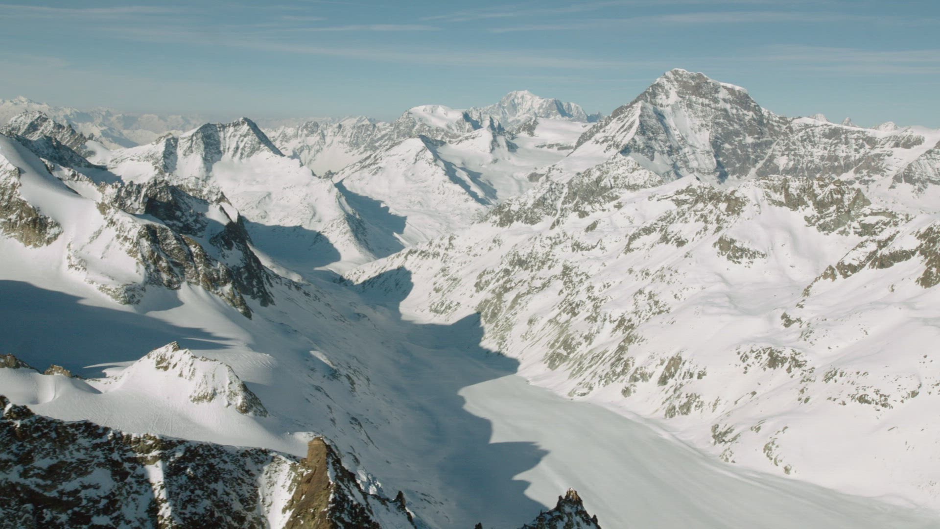 119685224 / Dent Blanche / Walliser Alps / Switzerland / Aerial