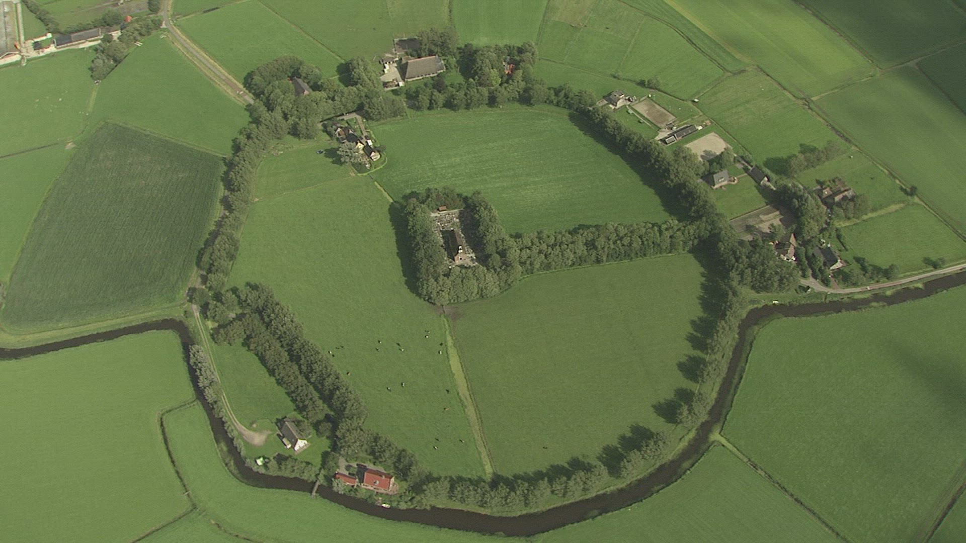 476812798 / Dwelling Mound / Friesland / Netherlands / Aerial