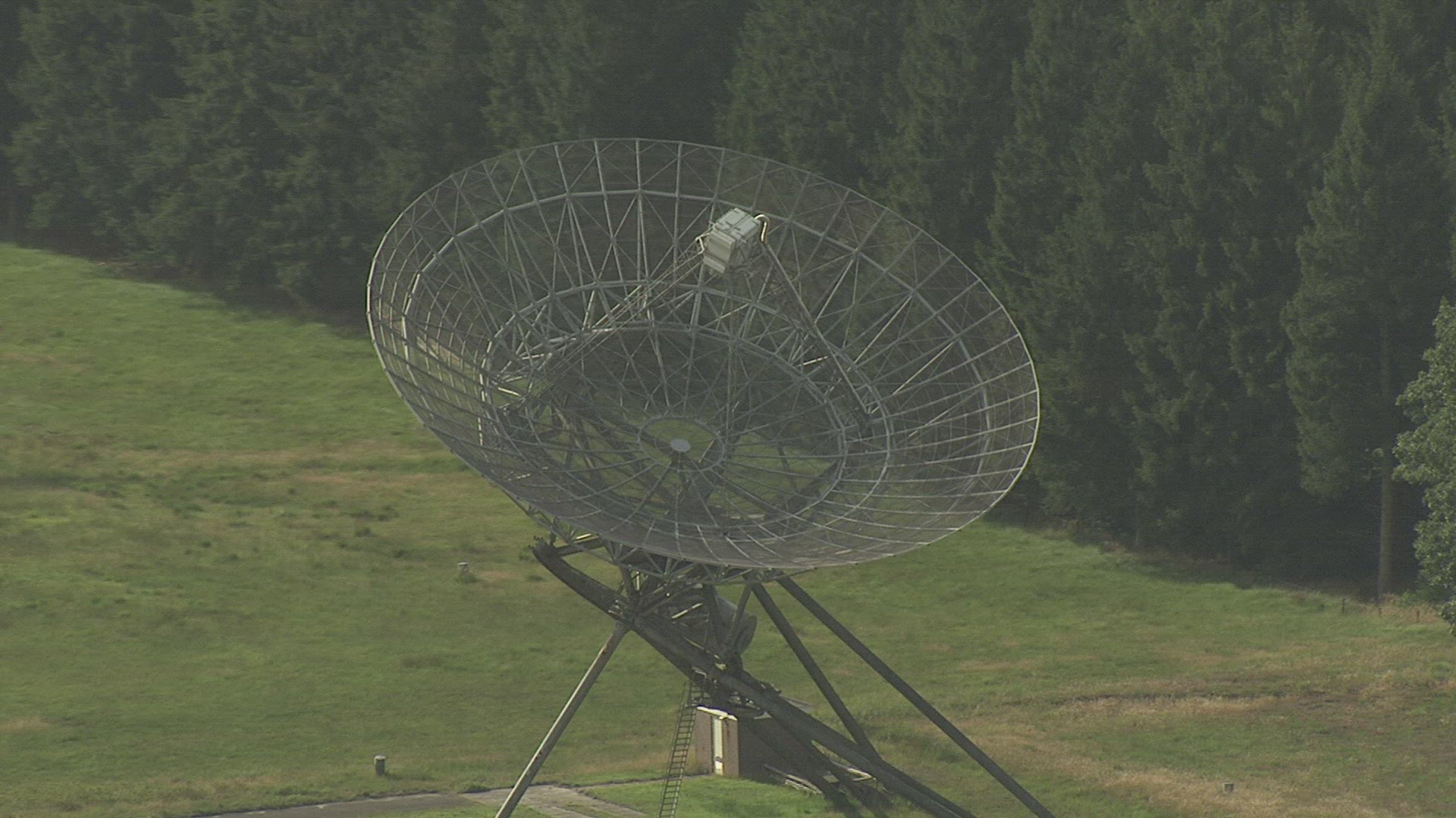240911987 / Radio Telescope / Netherlands / Aerial