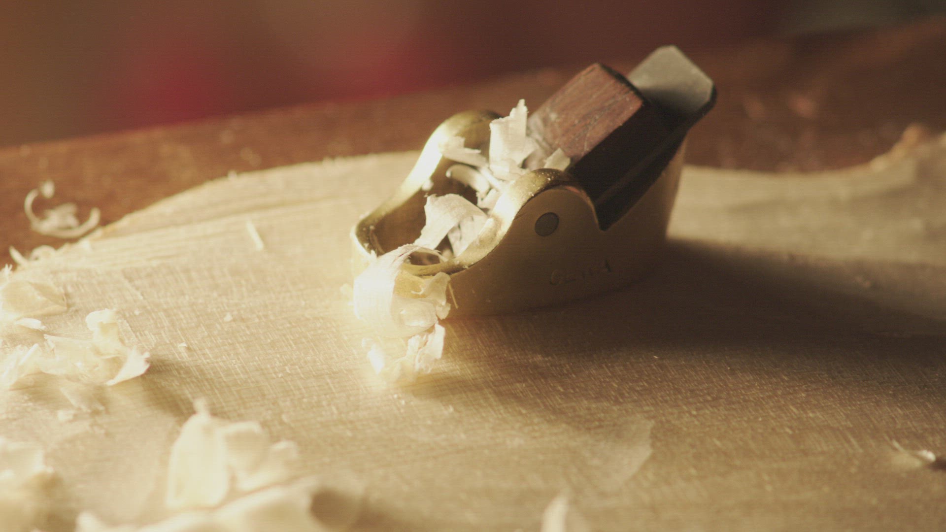 337407382 / Violin Making / Violin-Maker / Workshop