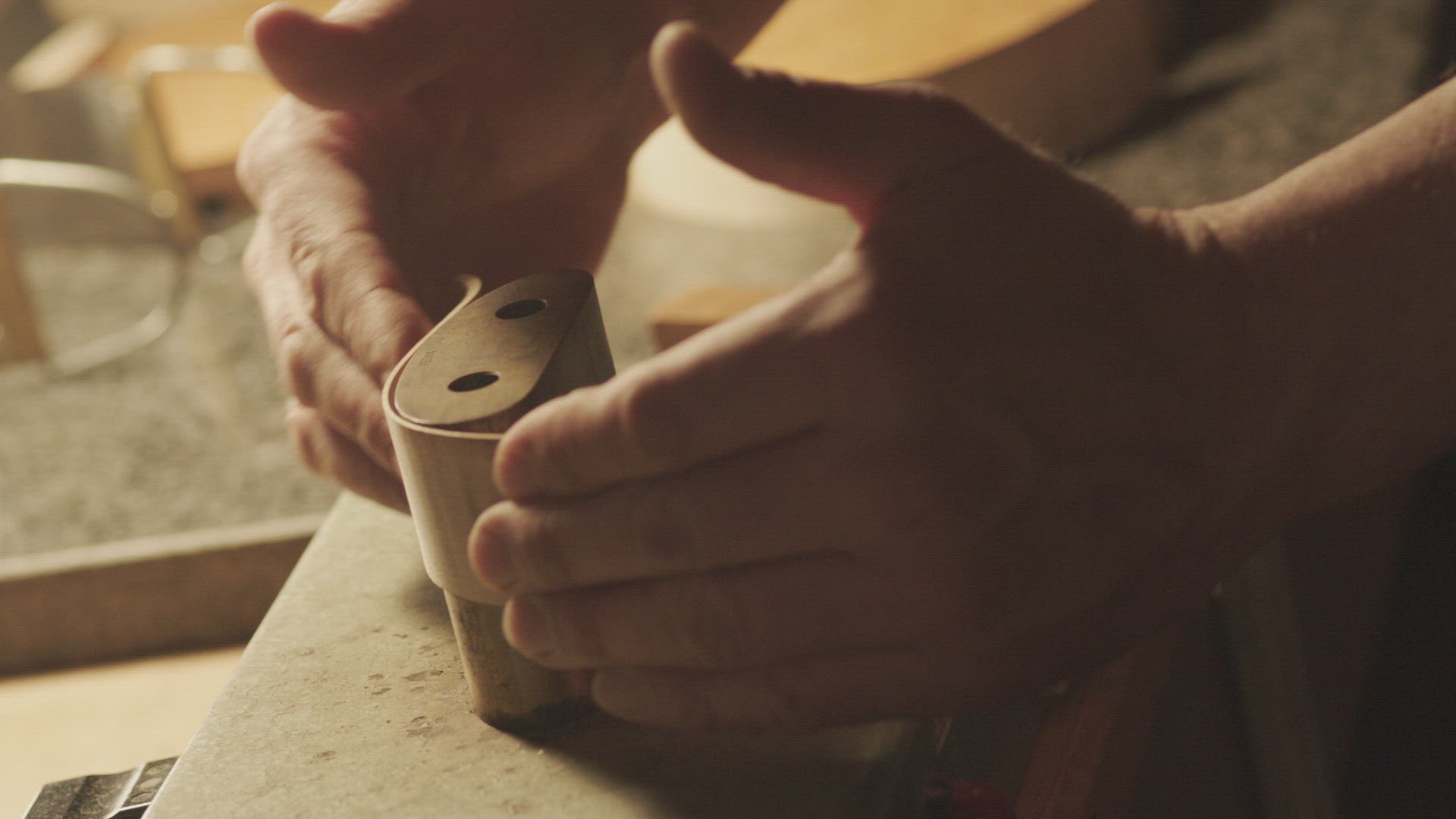 580634837 / Violin Making / Violin-Maker / Workshop