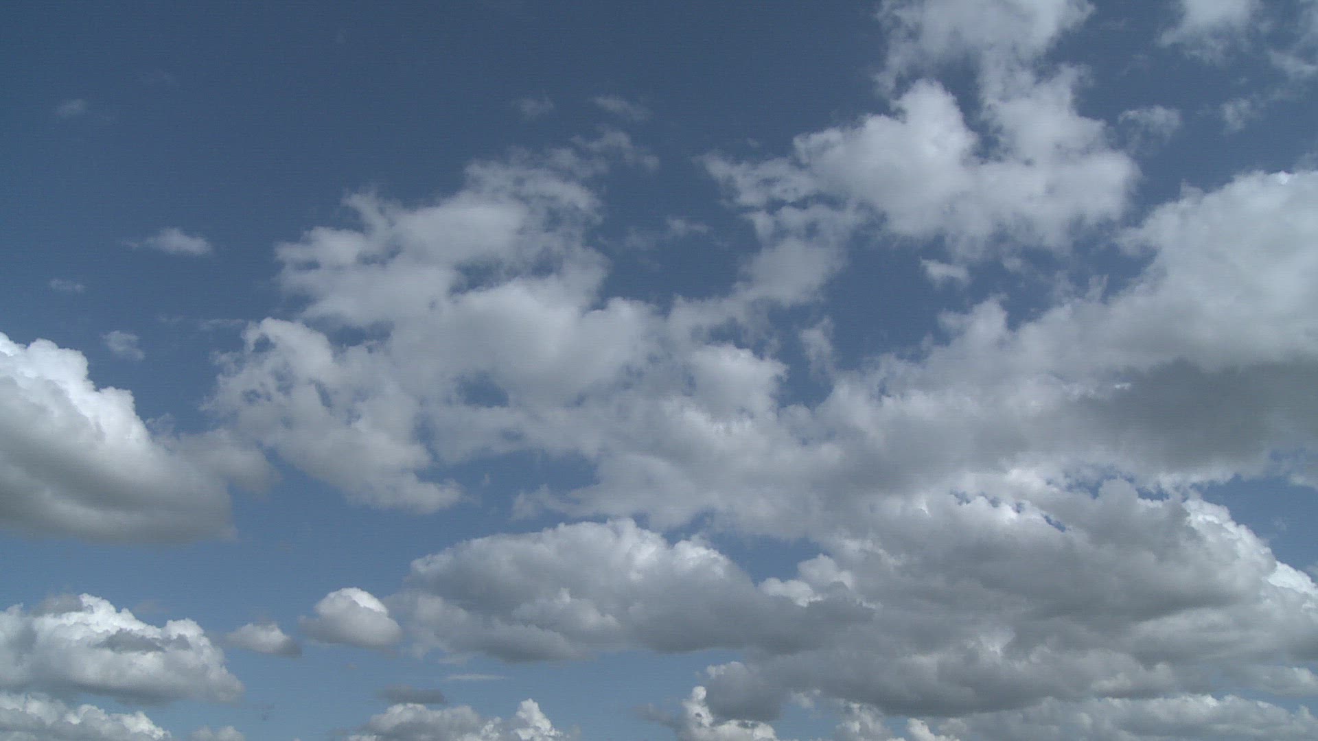 523270718 / Cloud / Sky / Europe