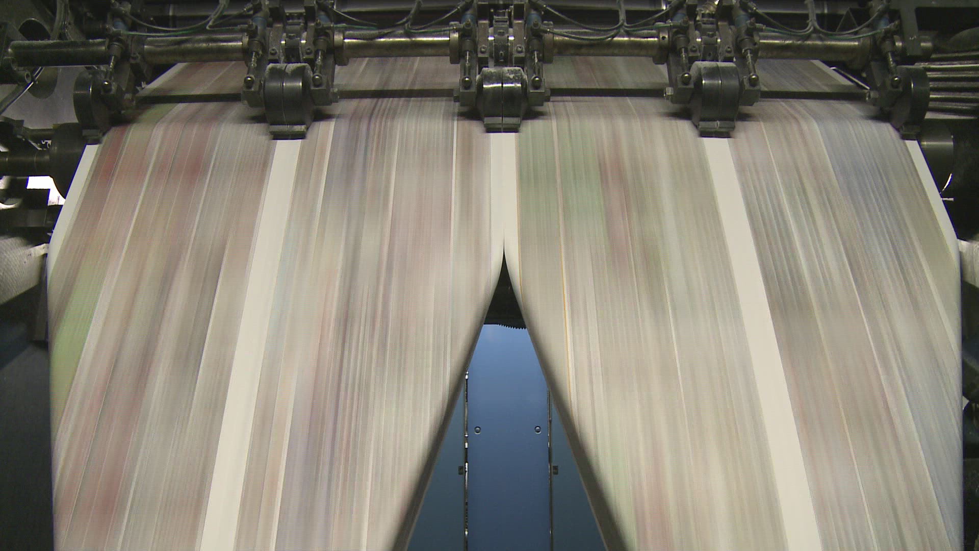 304682682 / Newspaper / Newspaper Printing Company / Germany