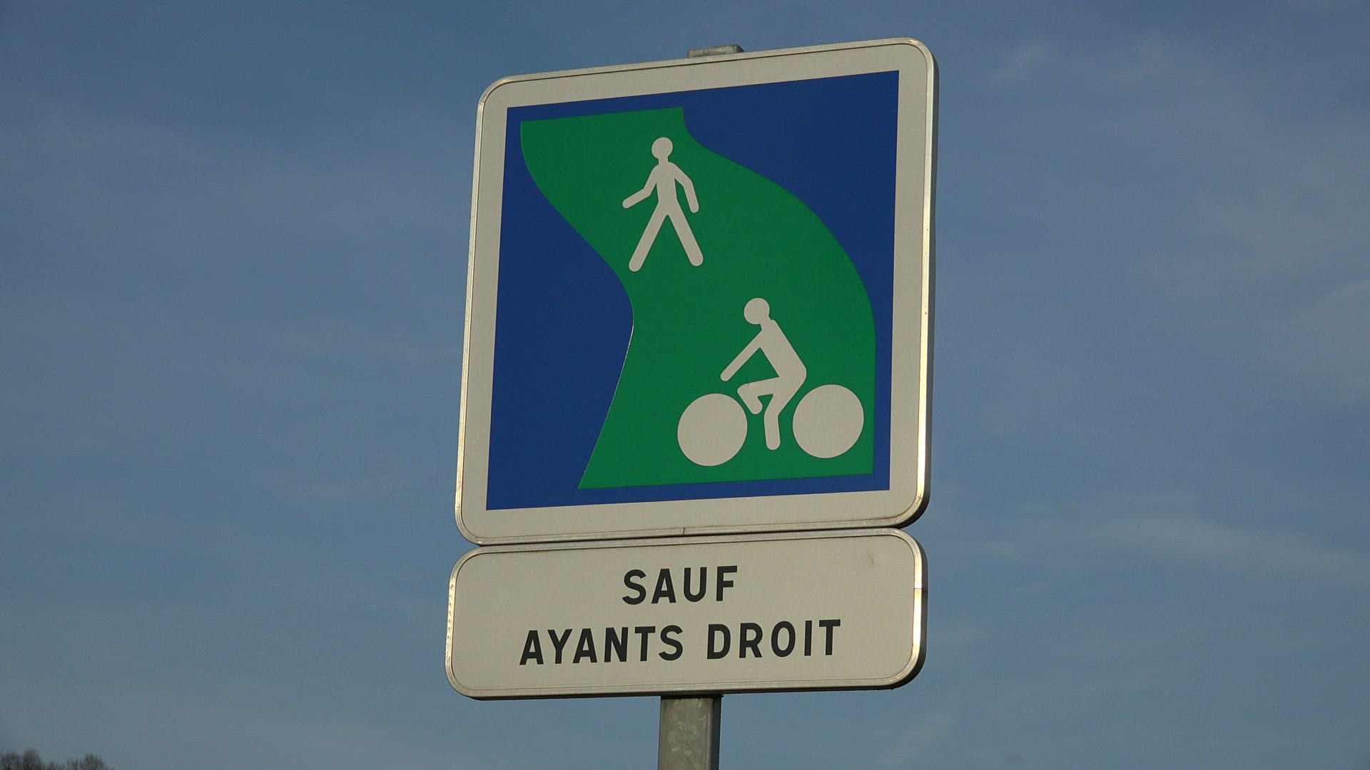 707596012 / Street Sign / France