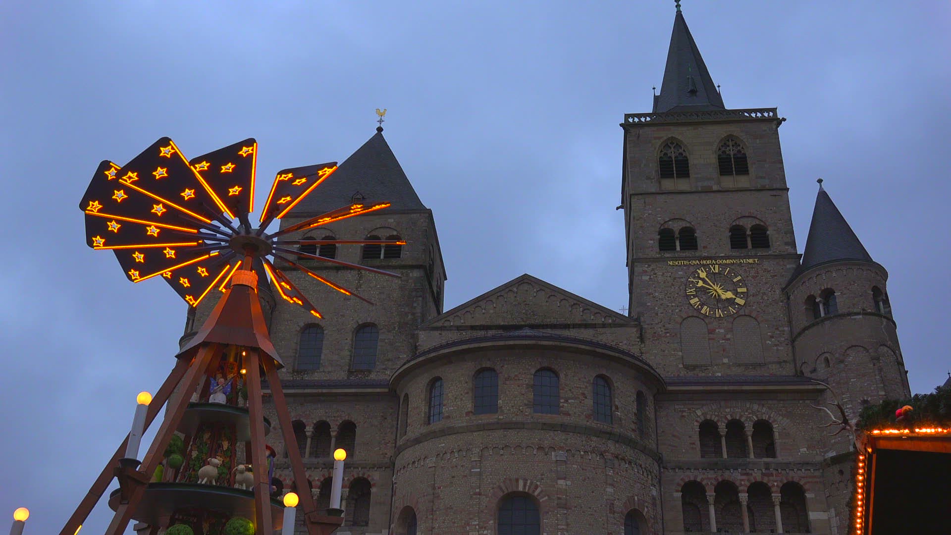 574935330 / Christmas Market / Trier / Germany