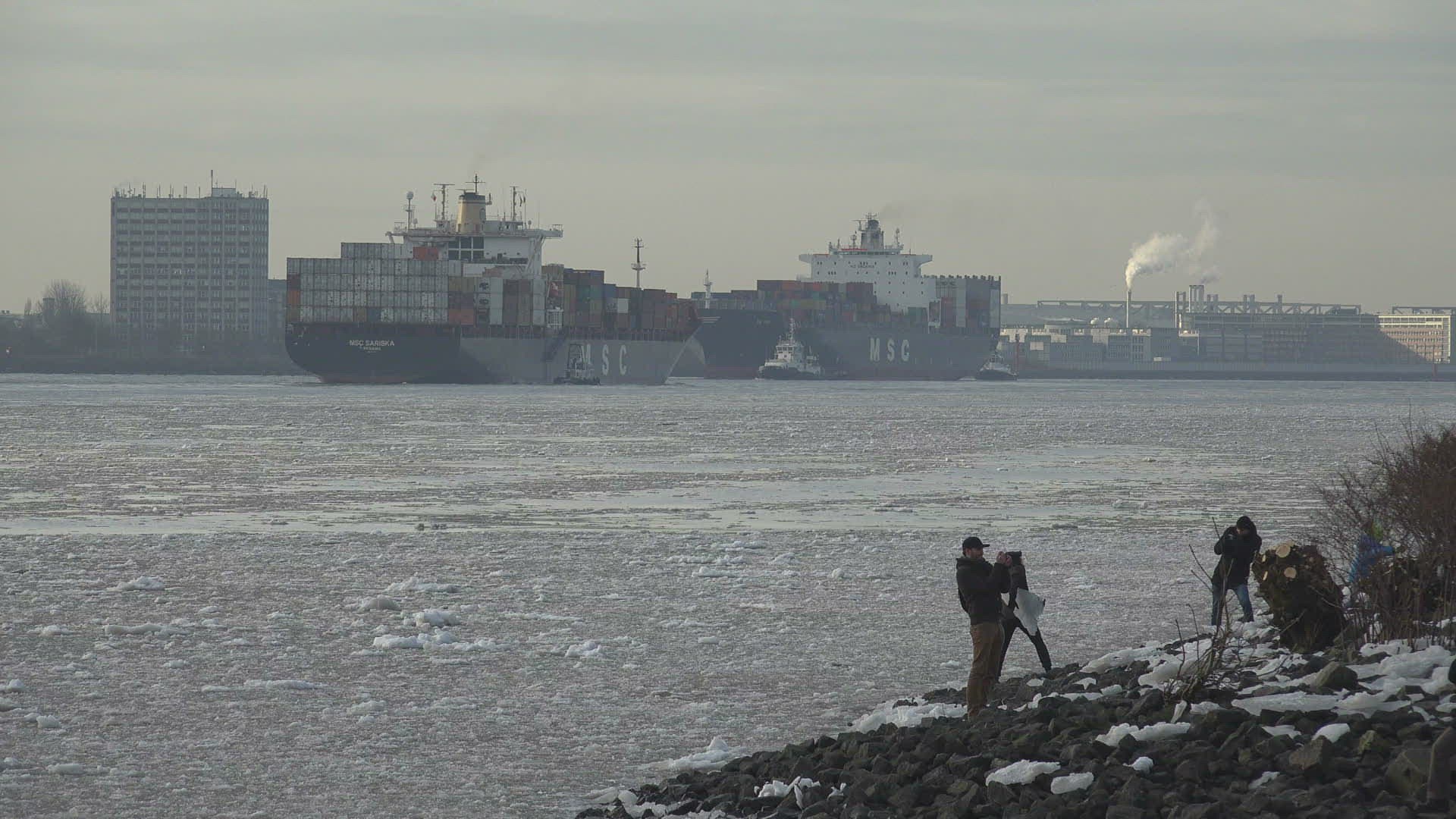 994834711 / Elbe / Winter / Hamburg / Germany