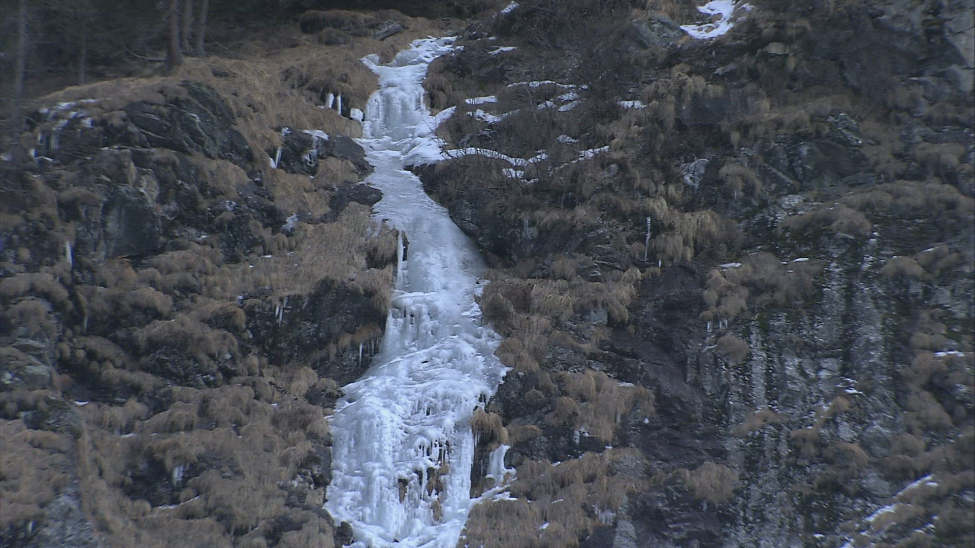 720207694 / Waterfall / Frozen / Austria