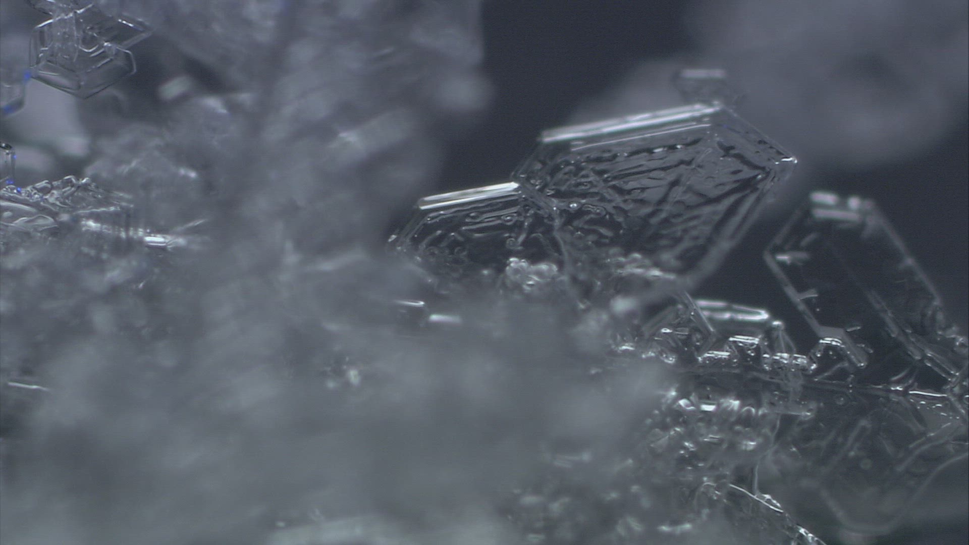 927082388 / Ice Crystal / Cold