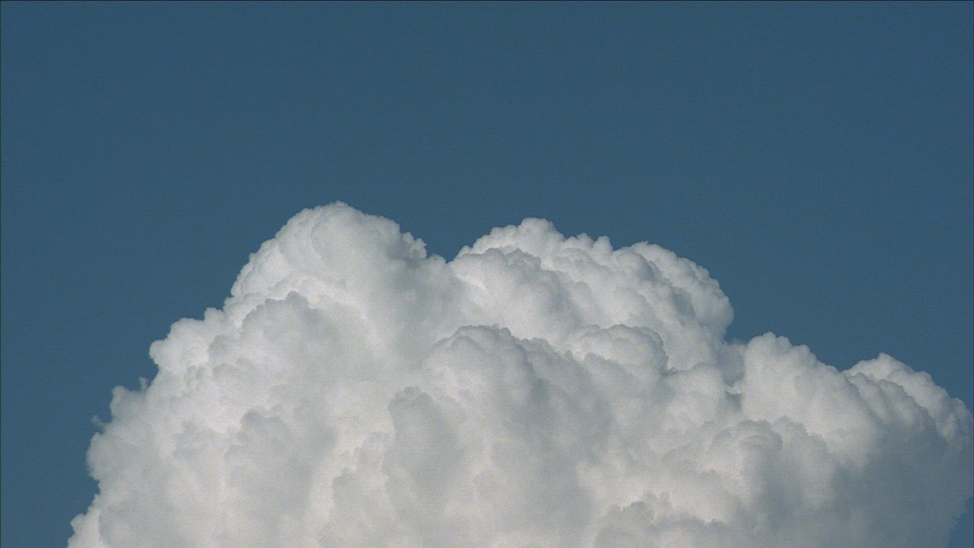 316139447 / Cloud / Timelapse