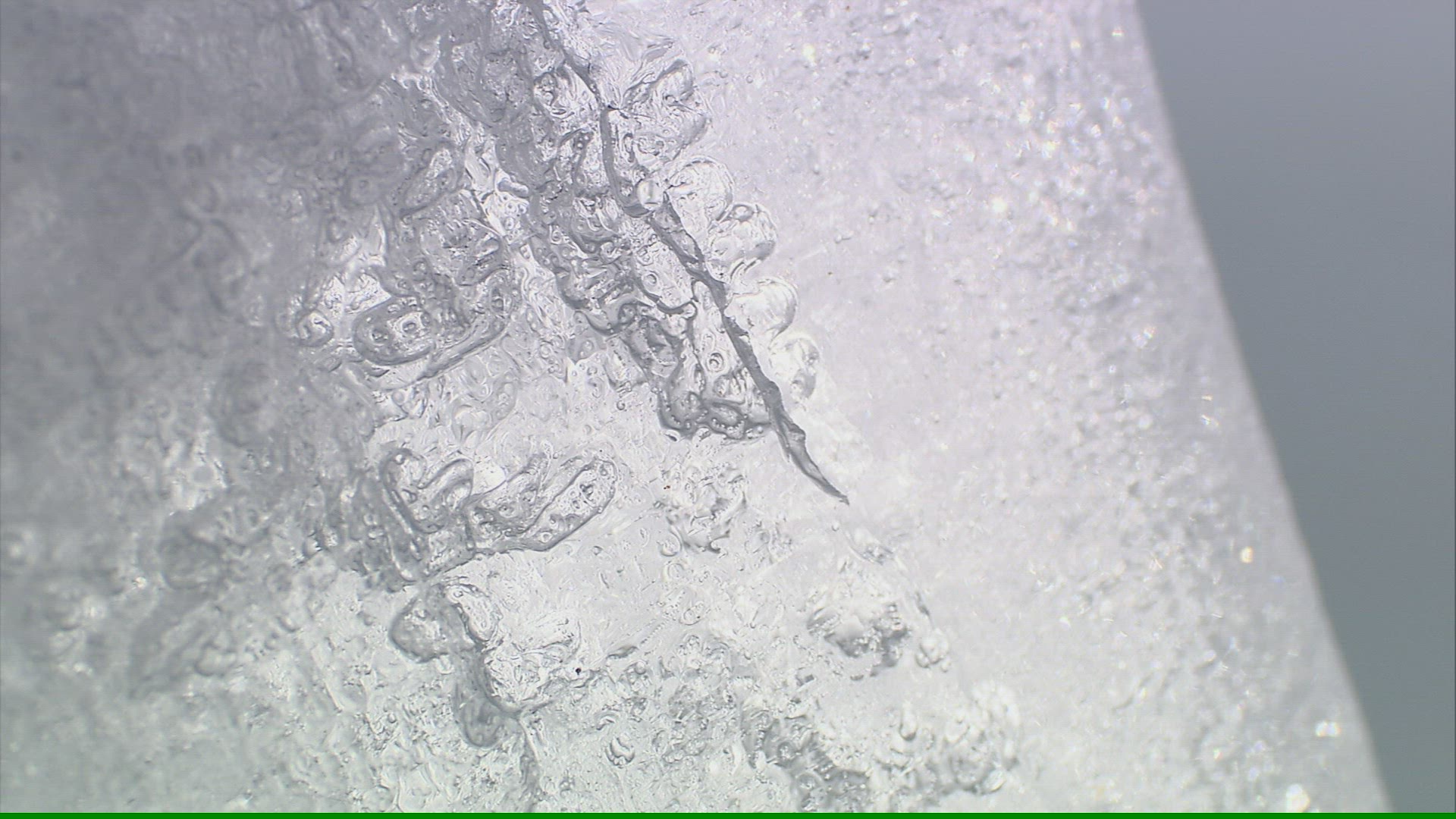 357991032 / Ice / Austria