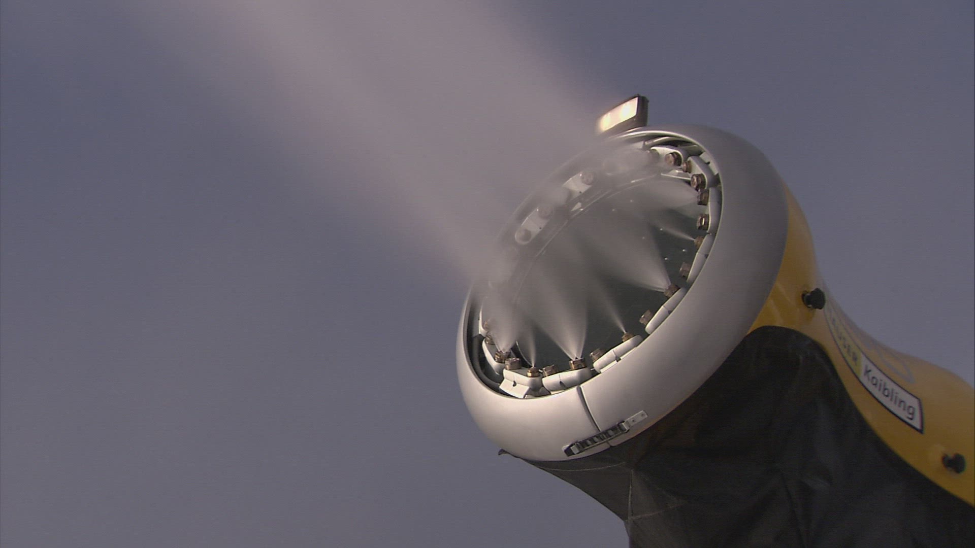 892315145 / Snow Cannon / Alps / Austria