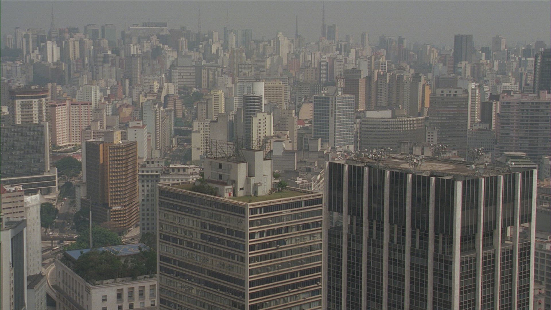 875974969 / Smog / Skyscraper / Sao Paulo