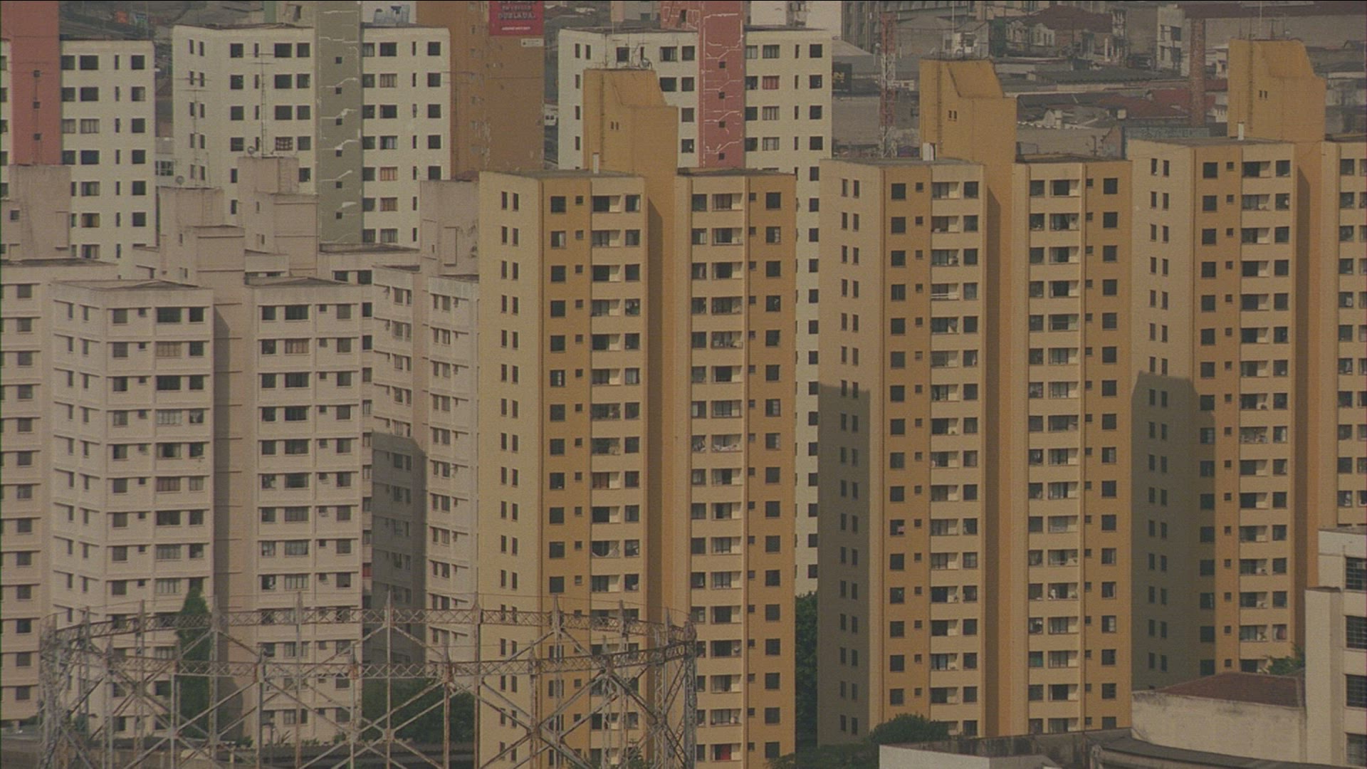 404859325 / Smog / Skyscraper / Sao Paulo