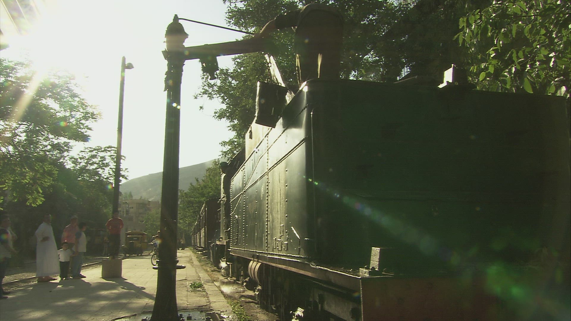 387210217 / Refueling / Steam Train / Syria