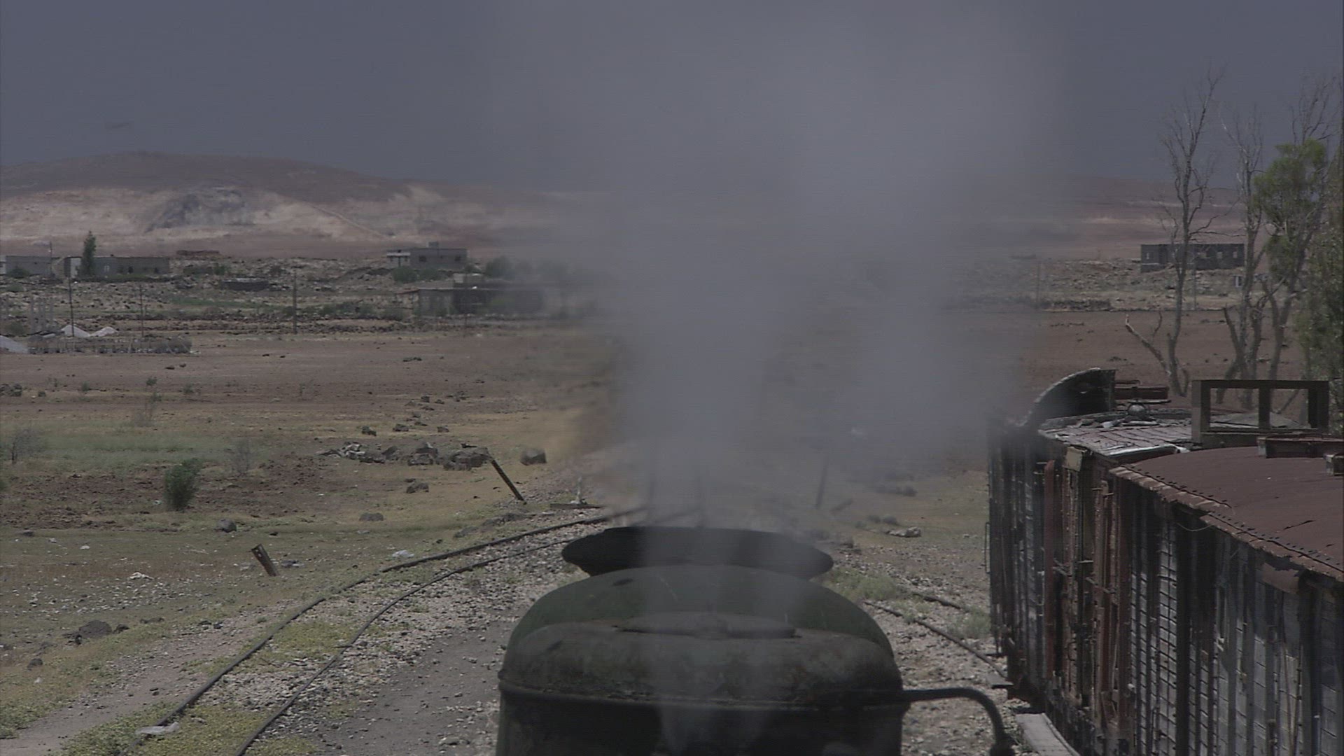523057027 / Refueling / Steam Train / Syria