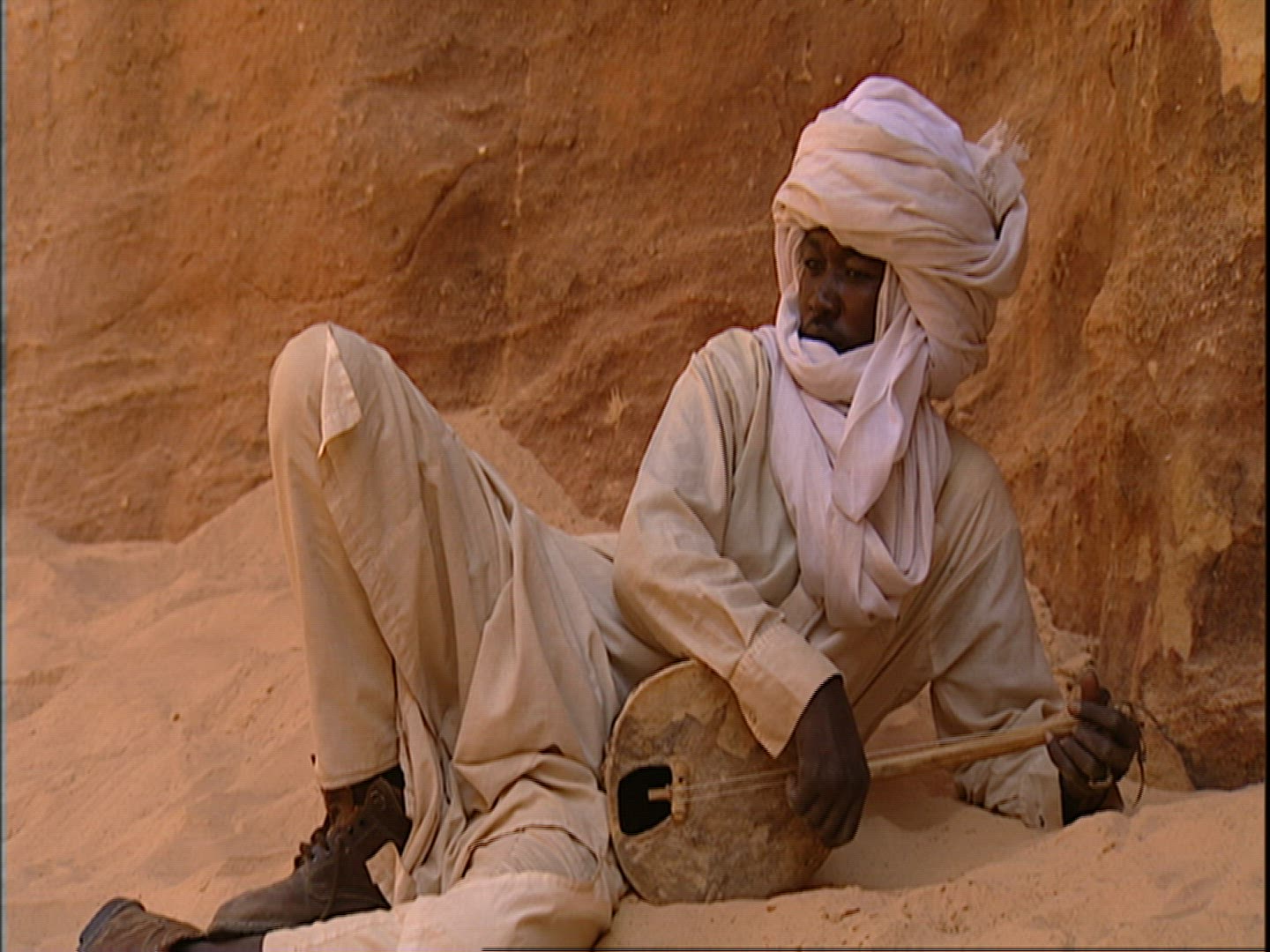 413133109 / Man / Herder / Guelta d'Archei