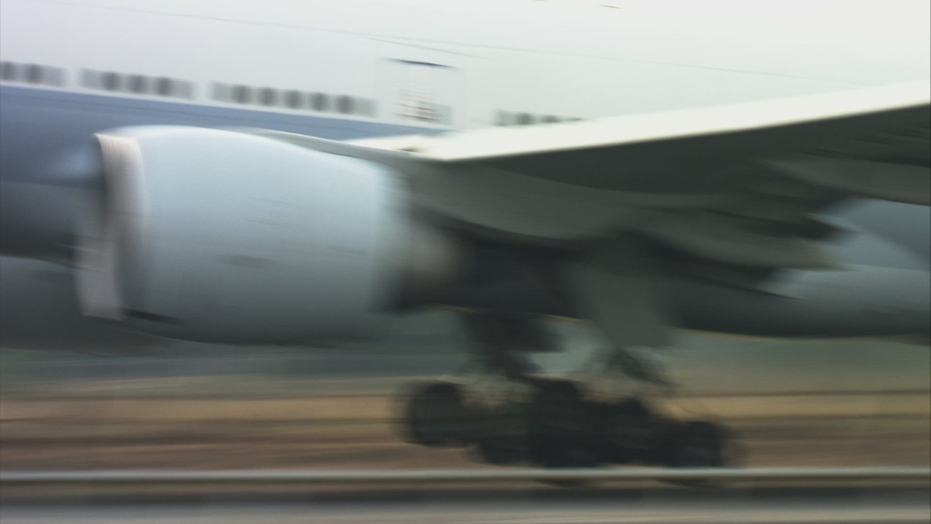 665768338 / Aeroplane / Airport / Bangkok / Thailand