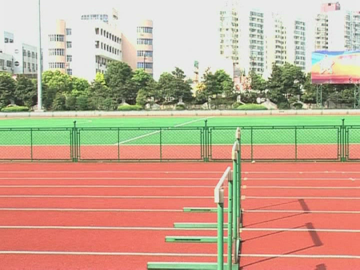 582621442 / Hurdle Race / Athletics / China