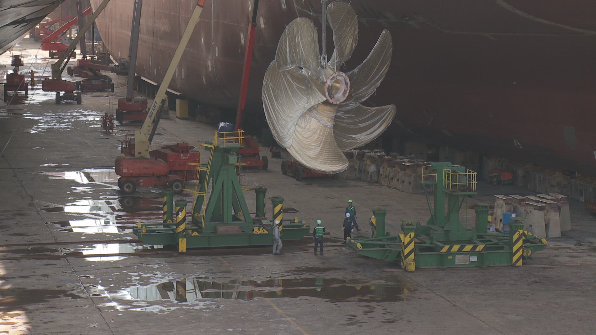 831379927 / Shipbuilding / Shipyard / South Korea