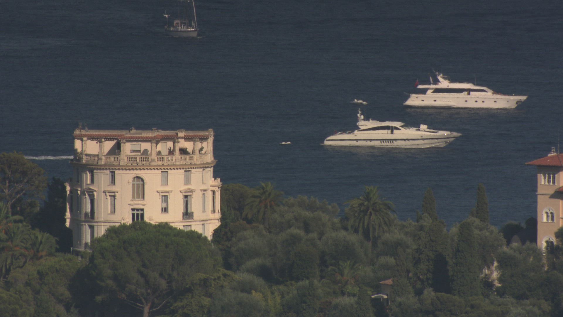 213185350 / Travel / Sea / Côte d'Azur